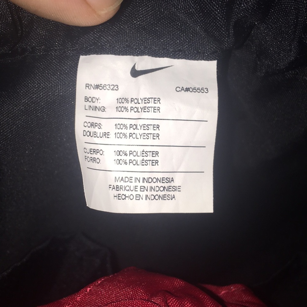 Red Nike Drawstring Bag - Picture 3 of 4